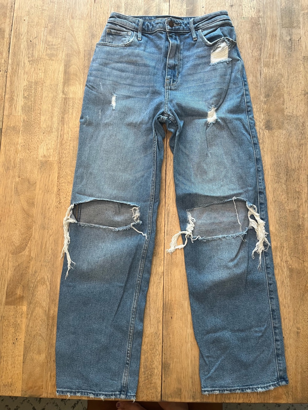 Hollister Ultra High Rise Dad Jeans Distressed 5R w27